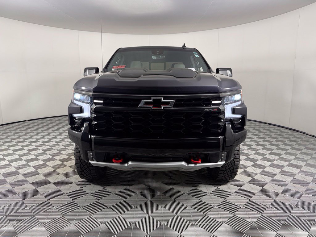 Used 2024 Chevrolet Silverado 1500 ZR2 w/ Technology Package AWD/4WD image 2