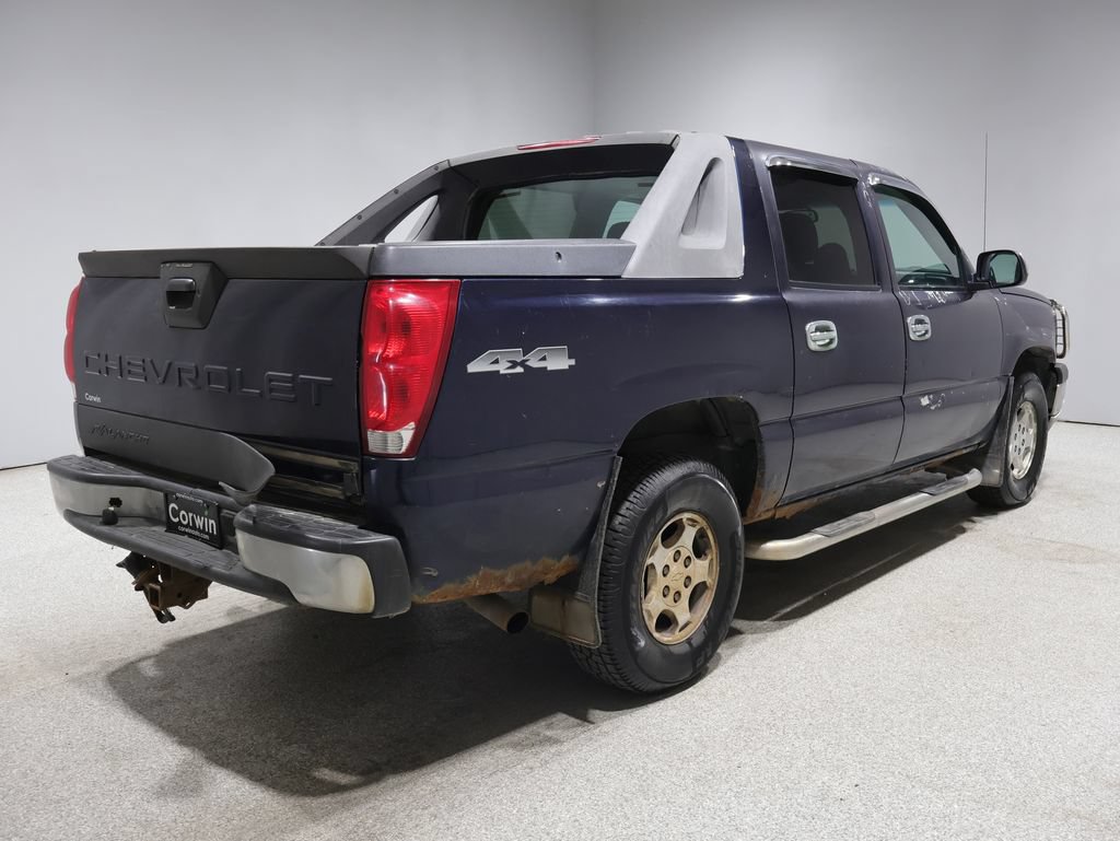 Used 2004 Chevrolet Avalanche 4x4 w/ Preferred Equipment Group image 14