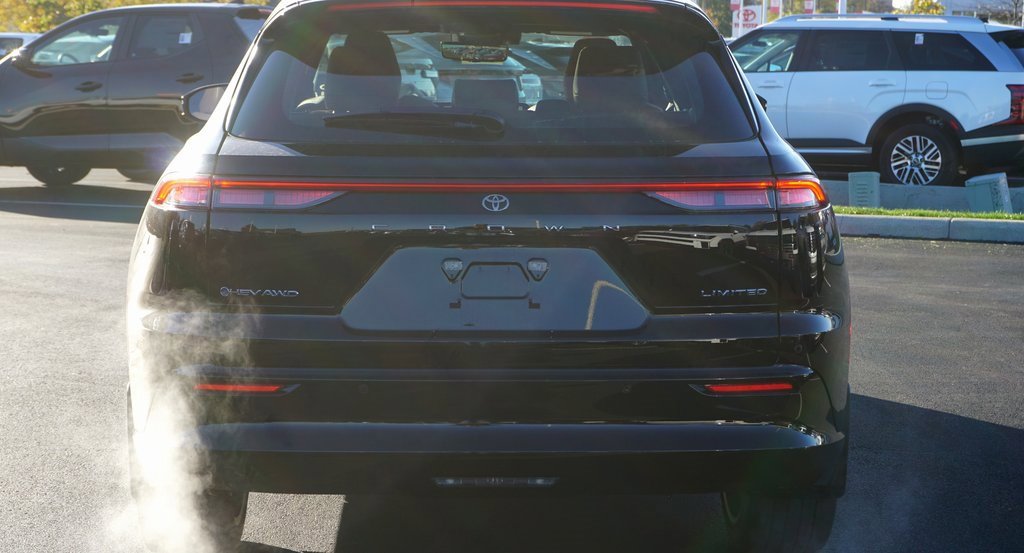 New 2025 Toyota Crown Signia image 5