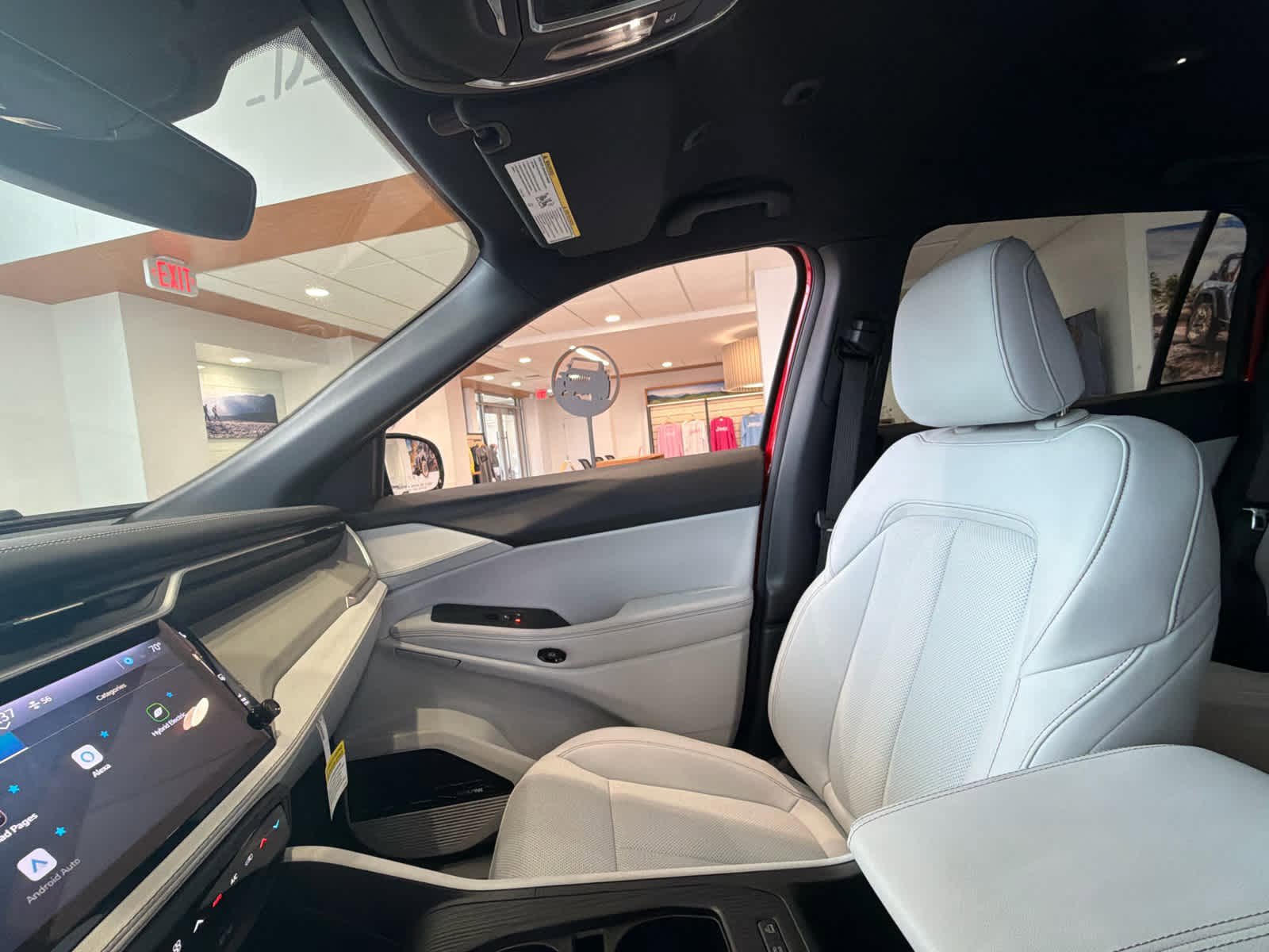 New 2026 Jeep Cherokee Limited AWD/4WD image 29