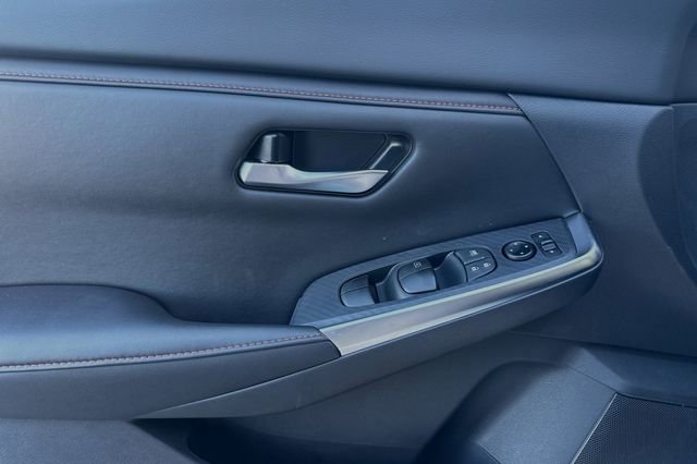 New 2025 Nissan Sentra SR image 8