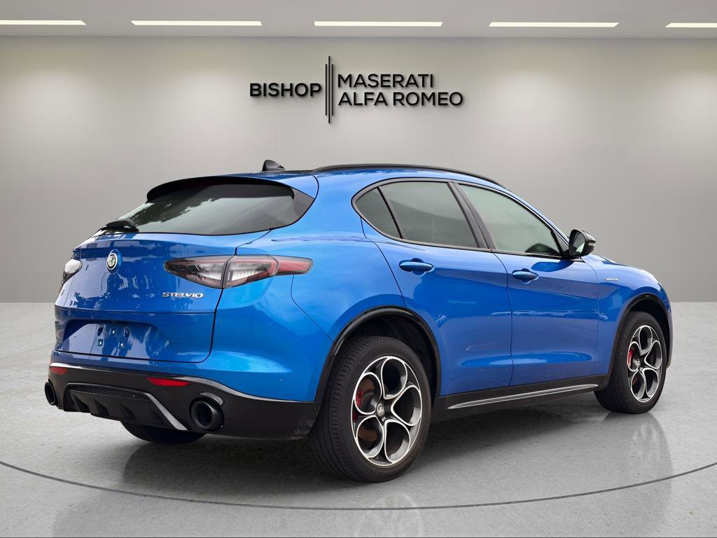Used 2024 Alfa Romeo Stelvio Veloce image 6