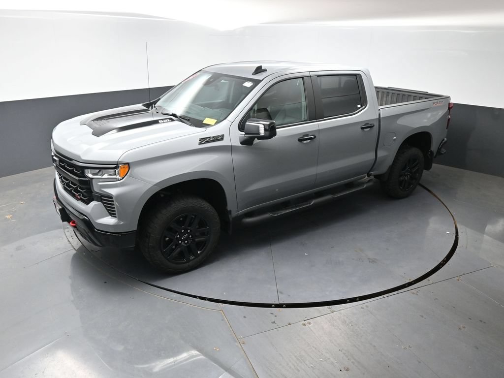 Used 2024 Chevrolet Silverado 1500 LT Trail Boss w/ LT Trail Boss Premium Package AWD/4WD image 45