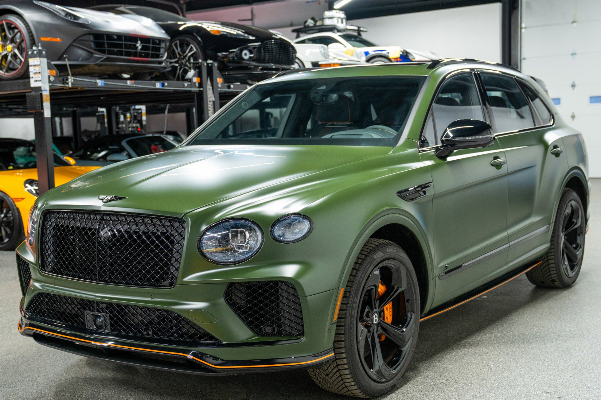 Used 2025 Bentley Bentayga image 5