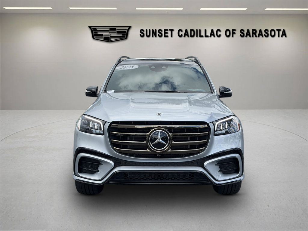 Used 2025 Mercedes-Benz GLS 450 4MATIC image 2