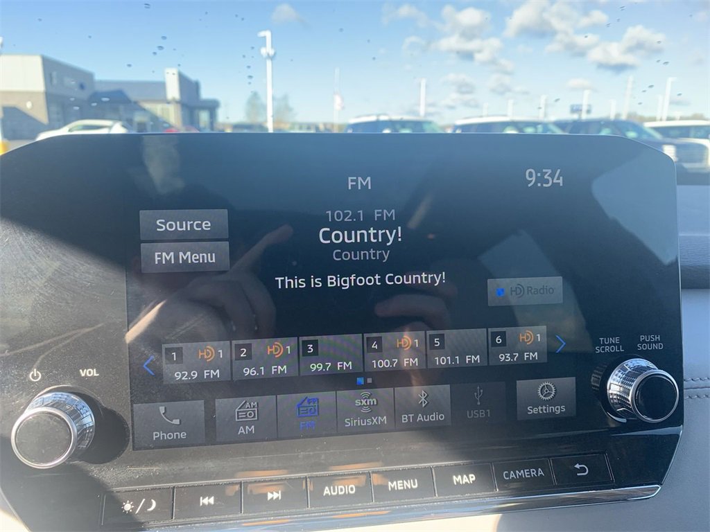 Used 2024 Mitsubishi Outlander SEL image 17