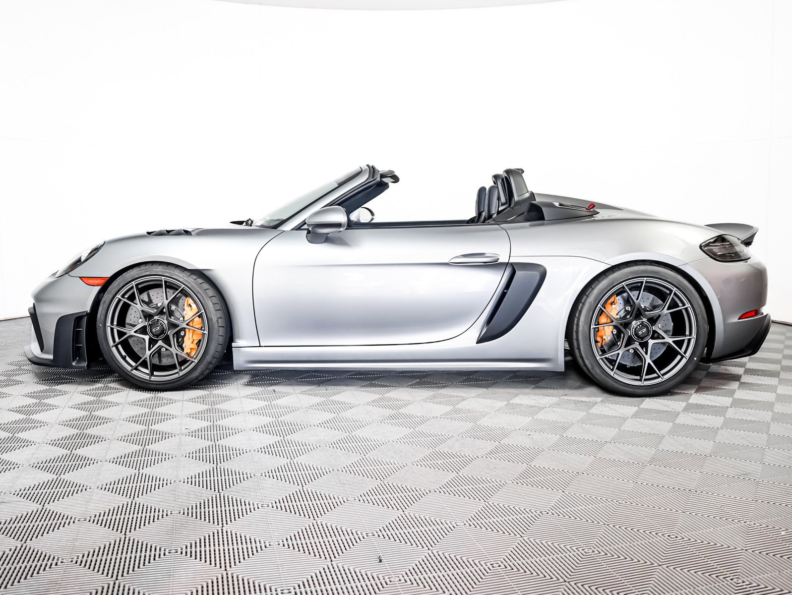 Used 2025 Porsche 718 Boxster Spyder RS image 2