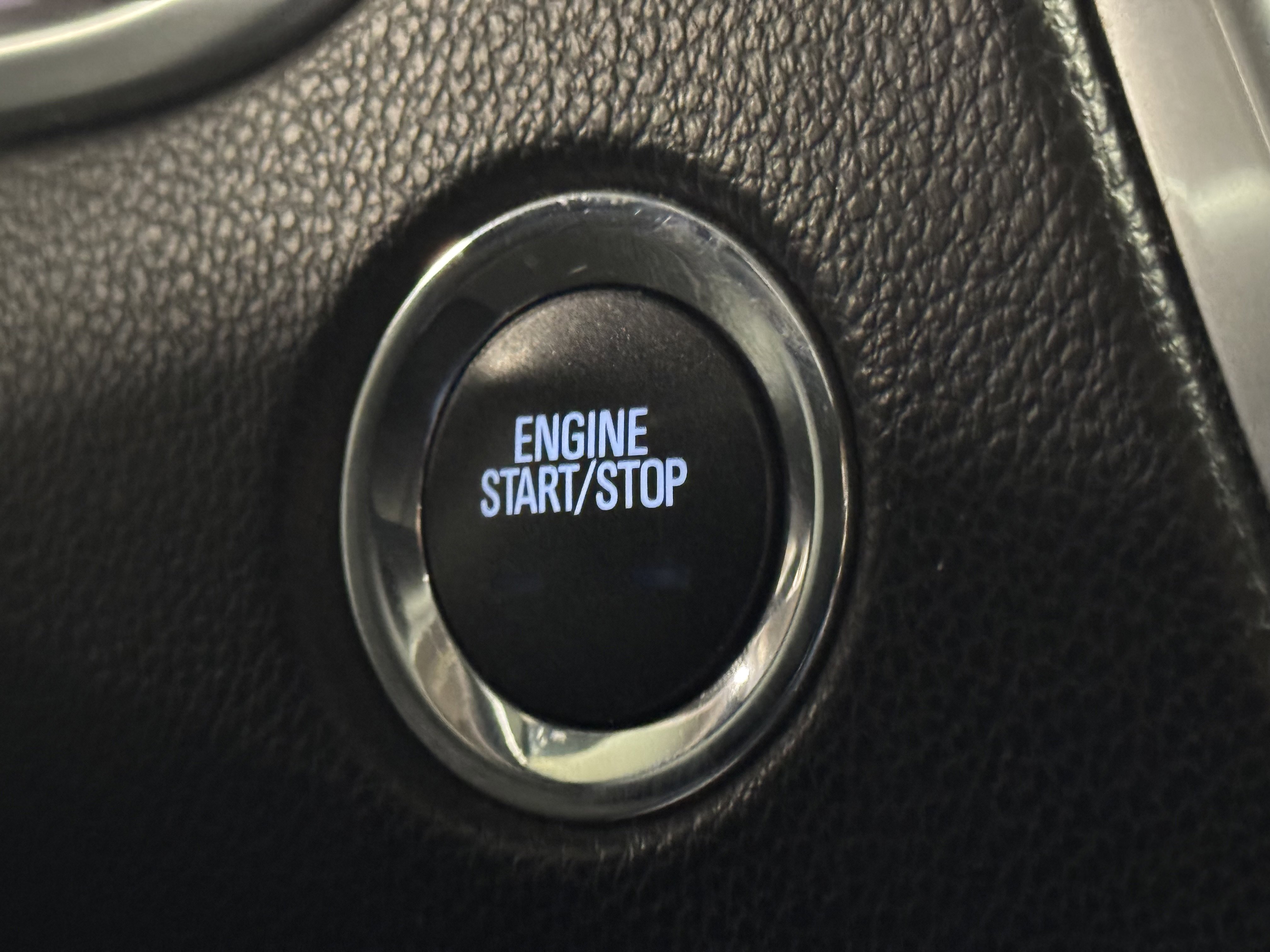 Used 2015 Cadillac SRX FWD image 12