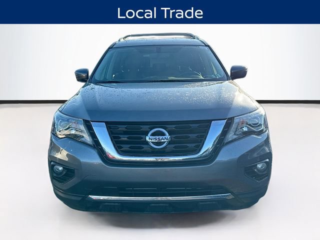 Used 2020 Nissan Pathfinder Platinum image 2