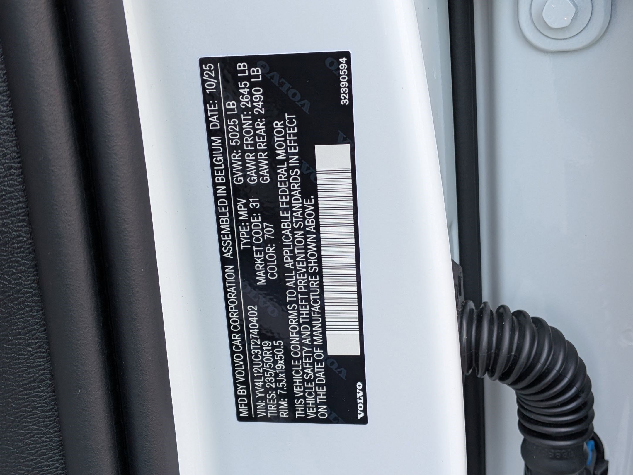 New 2026 Volvo XC40 B5 Plus w/ Climate Package image 17