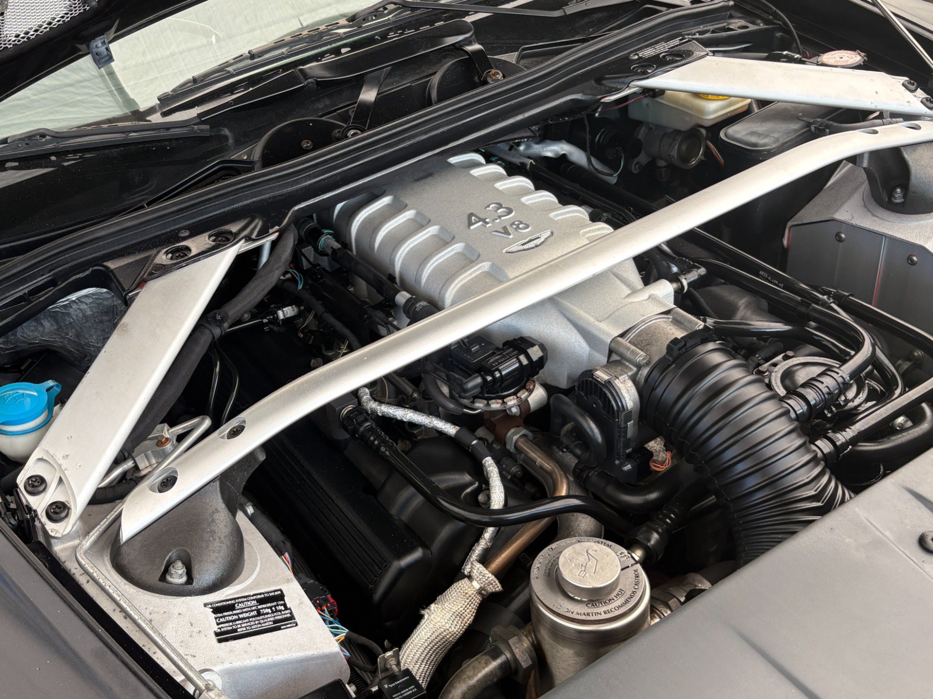 Used 2007 Aston Martin V8 Vantage Coupe RWD image 31