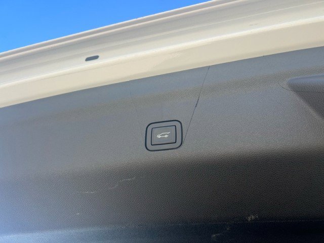 Used 2026 GMC Yukon XL Elevation w/ Elevation Premium Package image 8