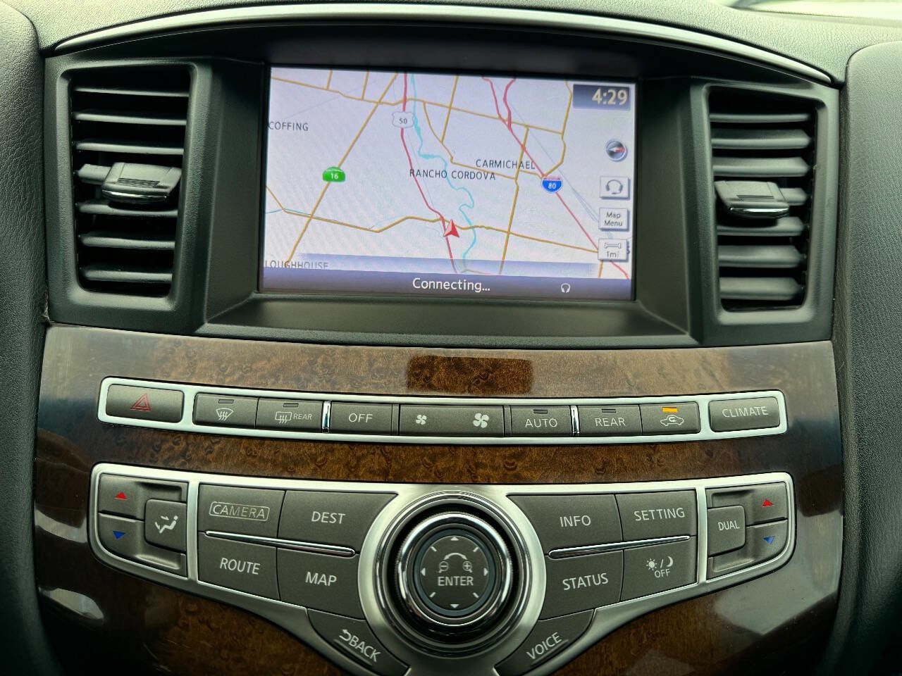 Used 2015 INFINITI QX60 AWD Hybrid w/ HEV Deluxe Touring Package image 15