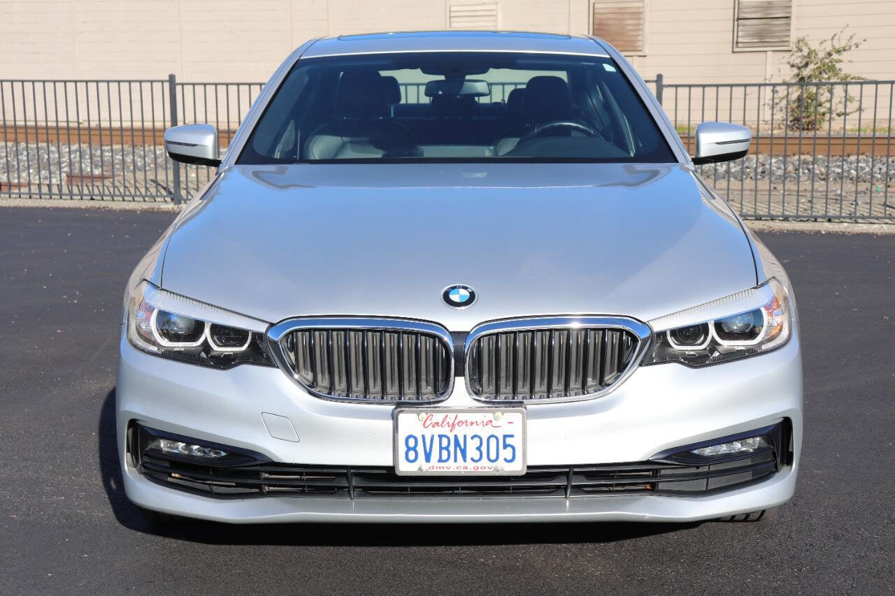 Used 2017 BMW 530i RWD image 2