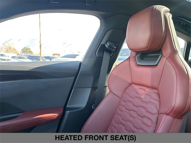 Used 2022 Audi e-tron GT Prestige image 33