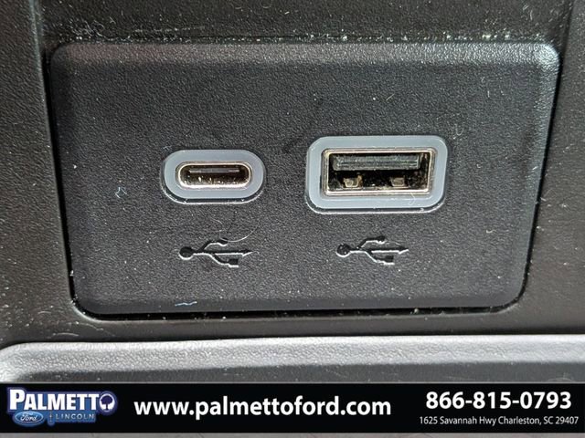 Used 2023 GMC Yukon Denali Ultimate image 23