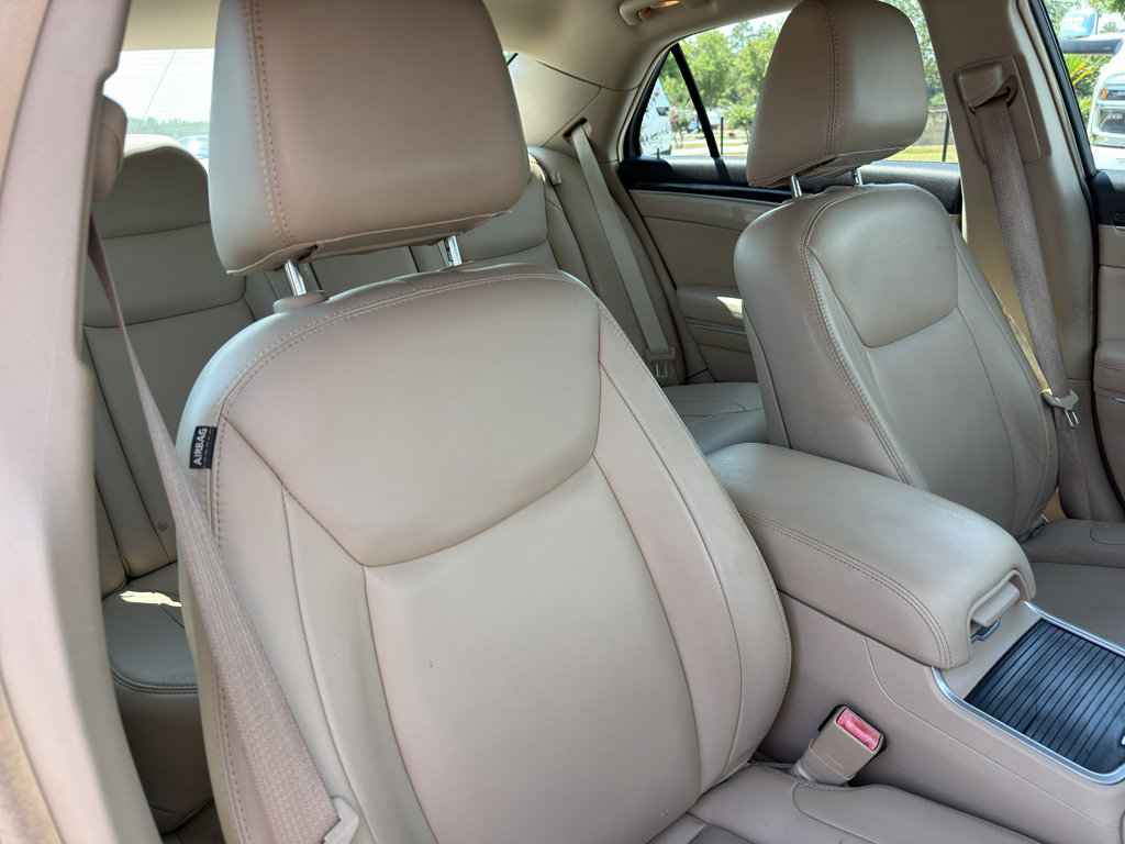 Used 2013 Chrysler 300 RWD image 22