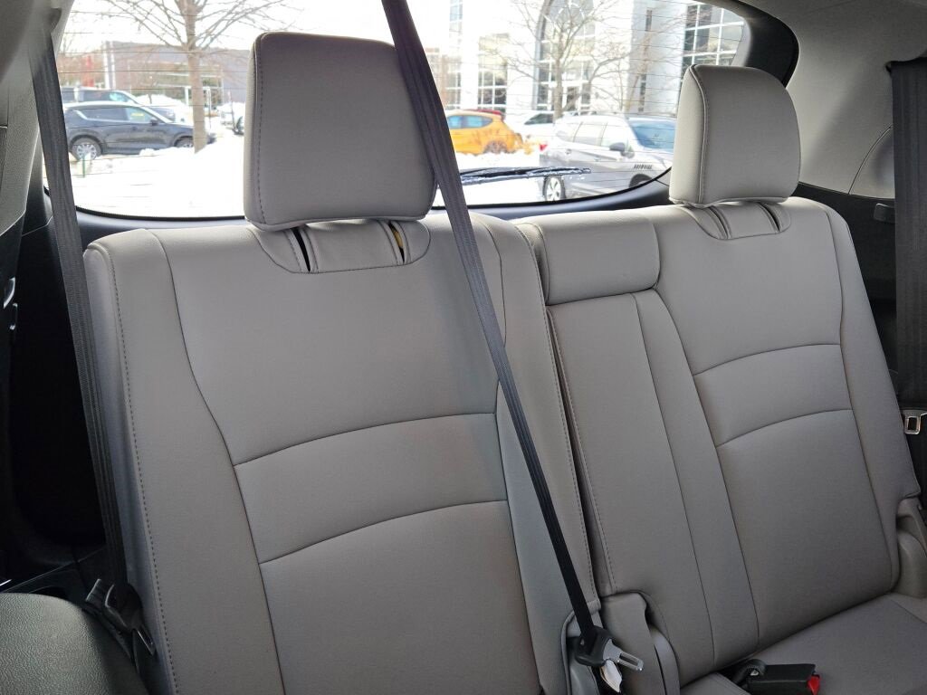 Used 2018 Honda Pilot EX-L image 11