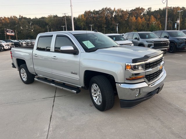 Used 2018 Chevrolet Silverado 1500 LT w/ Texas Edition image 10