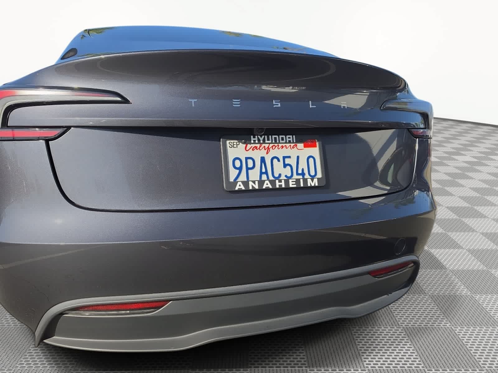 Used 2024 Tesla Model 3 Standard Range RWD image 11
