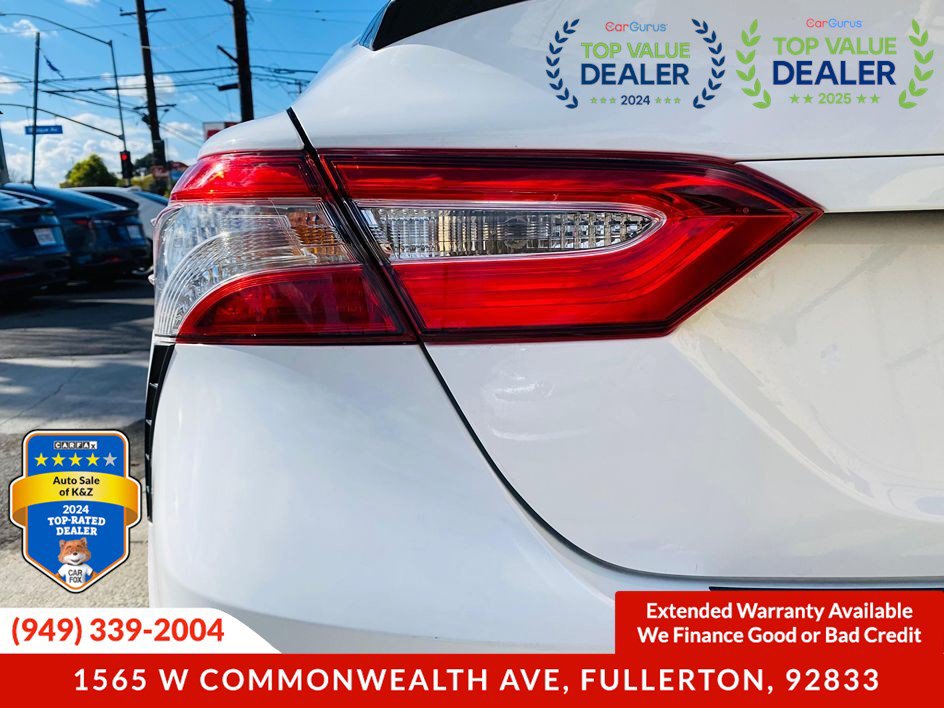 Used 2022 Toyota Camry SE FWD image 19