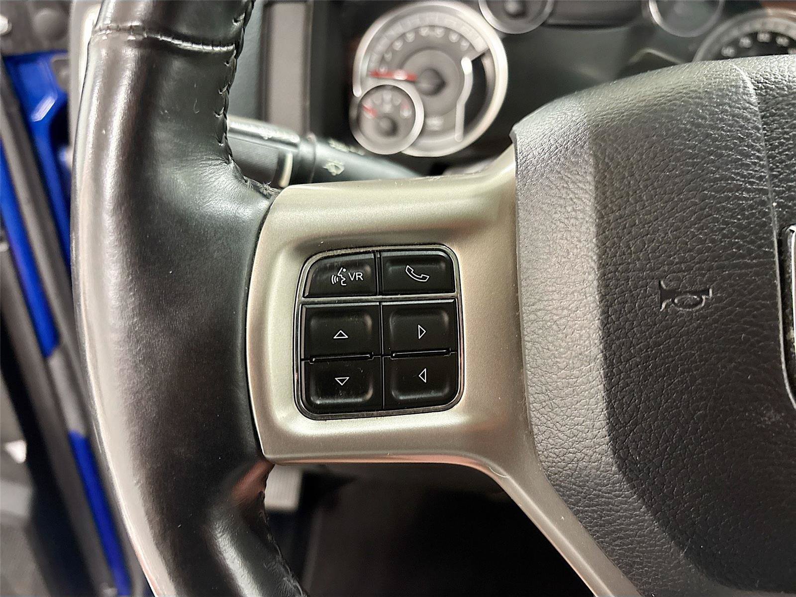 Used 2014 RAM 1500 Laramie w/ Convenience Group AWD/4WD image 34