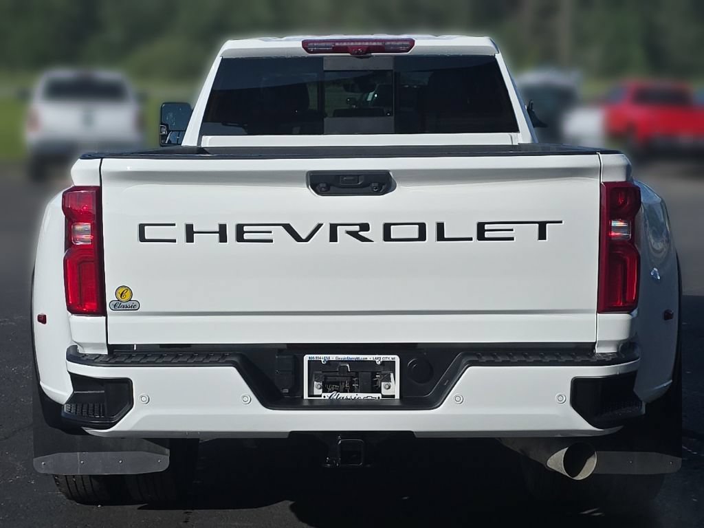 Used 2022 Chevrolet Silverado 3500 High Country AWD/4WD image 7