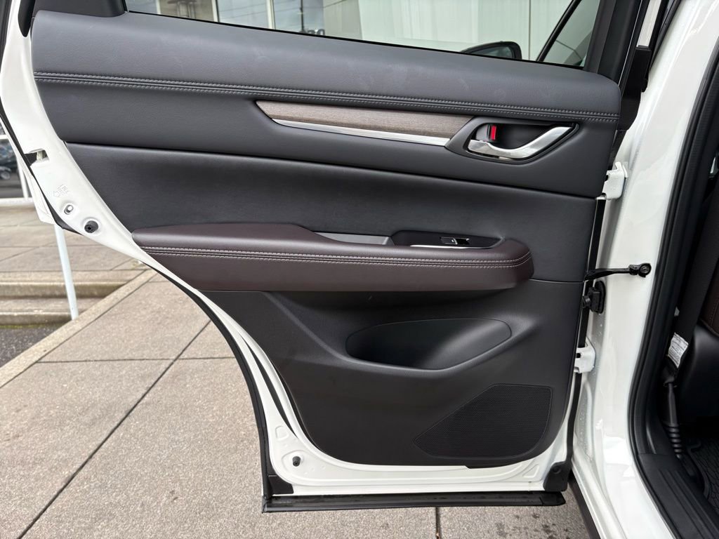 Used 2025 MAZDA CX-5 Signature image 13