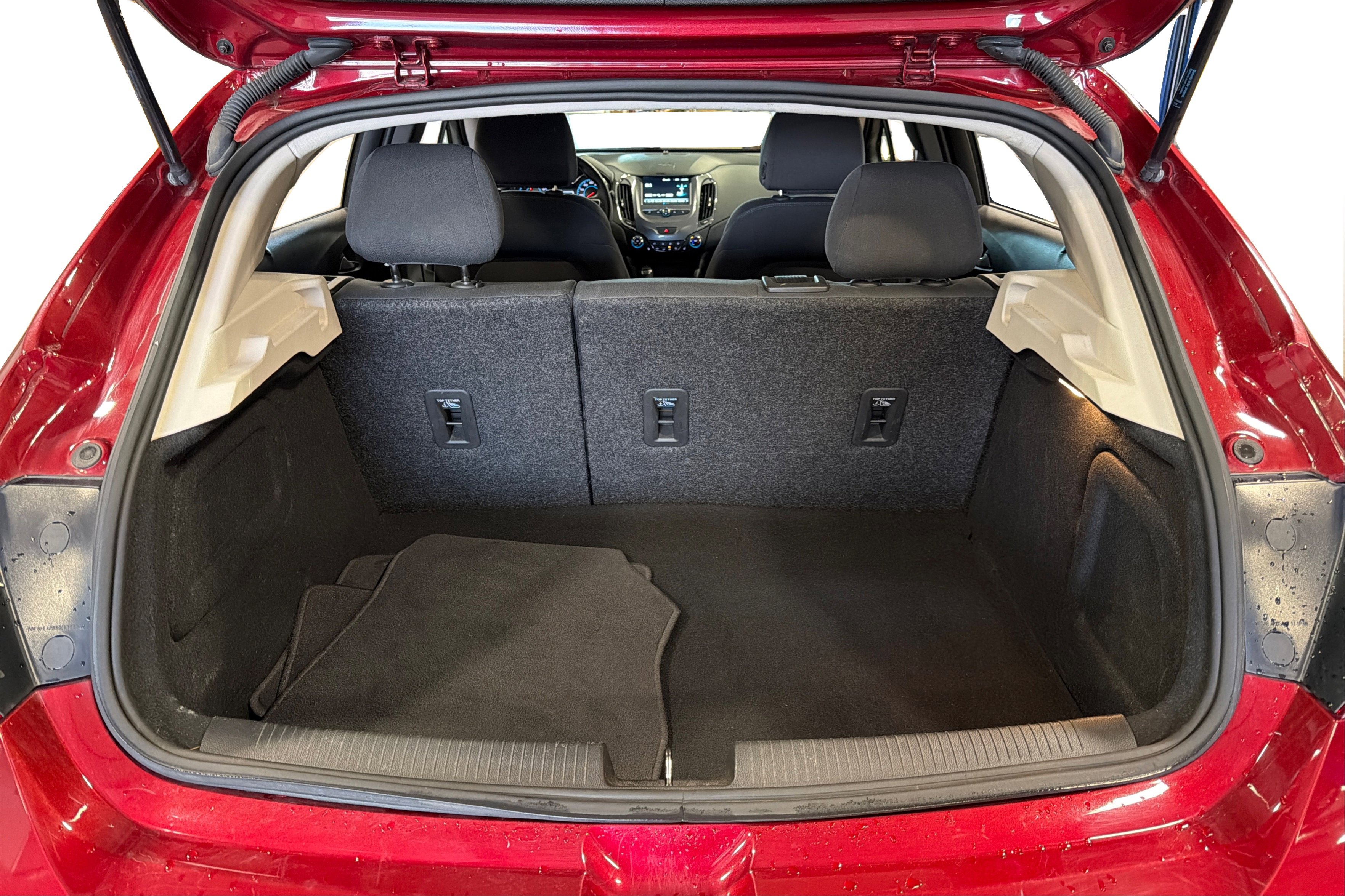 Used 2018 Chevrolet Cruze LT w/ Convenience Package FWD image 42