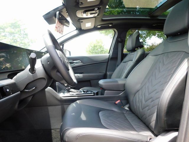 Used 2024 Kia Sportage X-Line w/ X-Line Premium Package image 16
