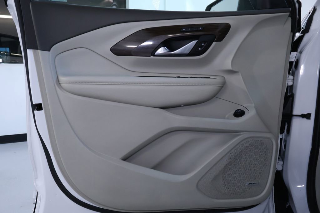 Used 2020 GMC Terrain Denali w/ Denali Premium Package image 13