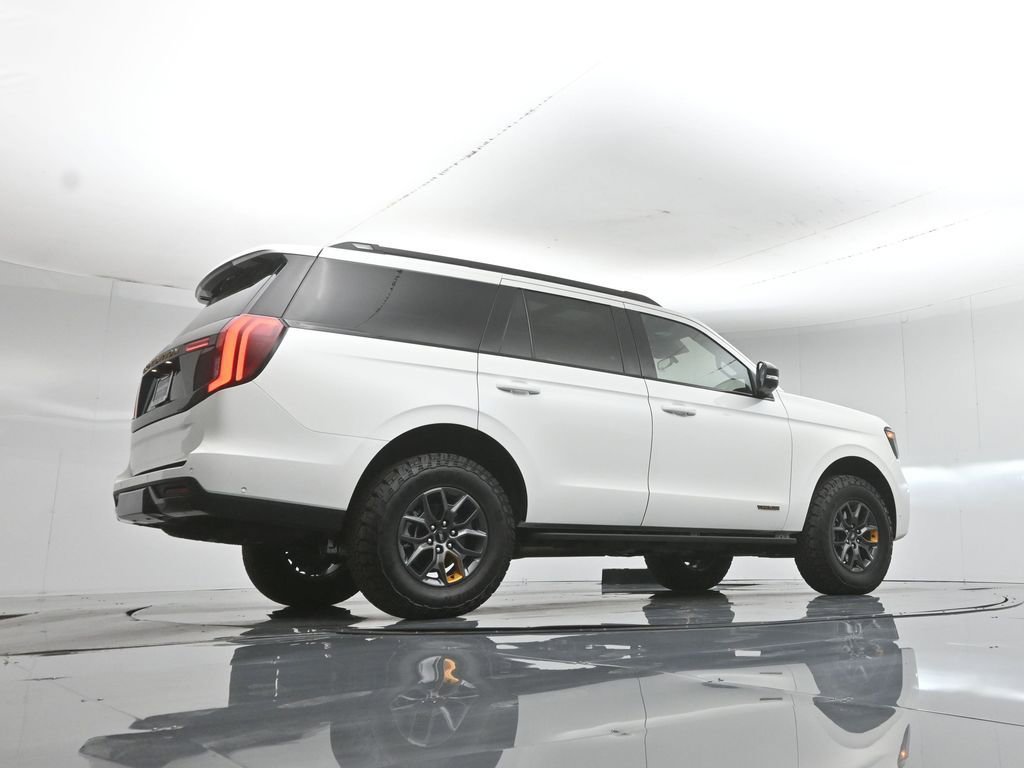 Used 2025 Ford Expedition Tremor AWD/4WD image 55