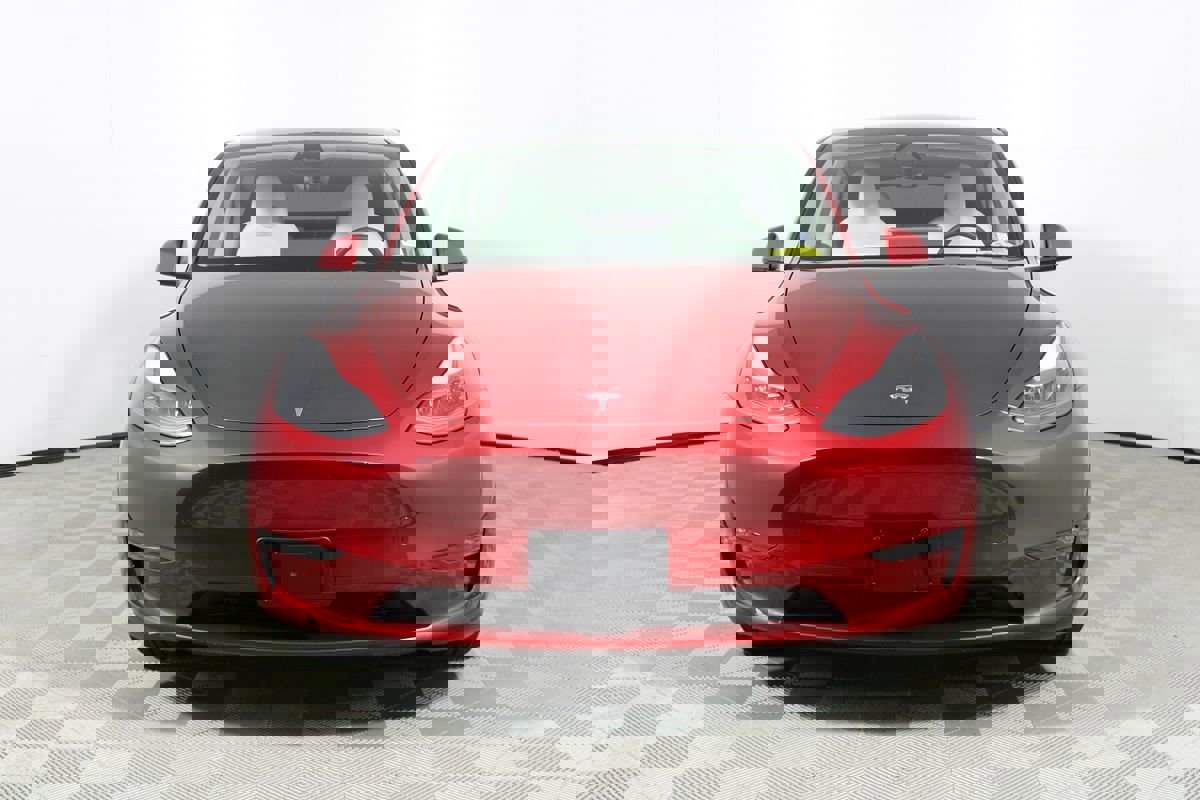 Used 2024 Tesla Model Y Long Range image 24