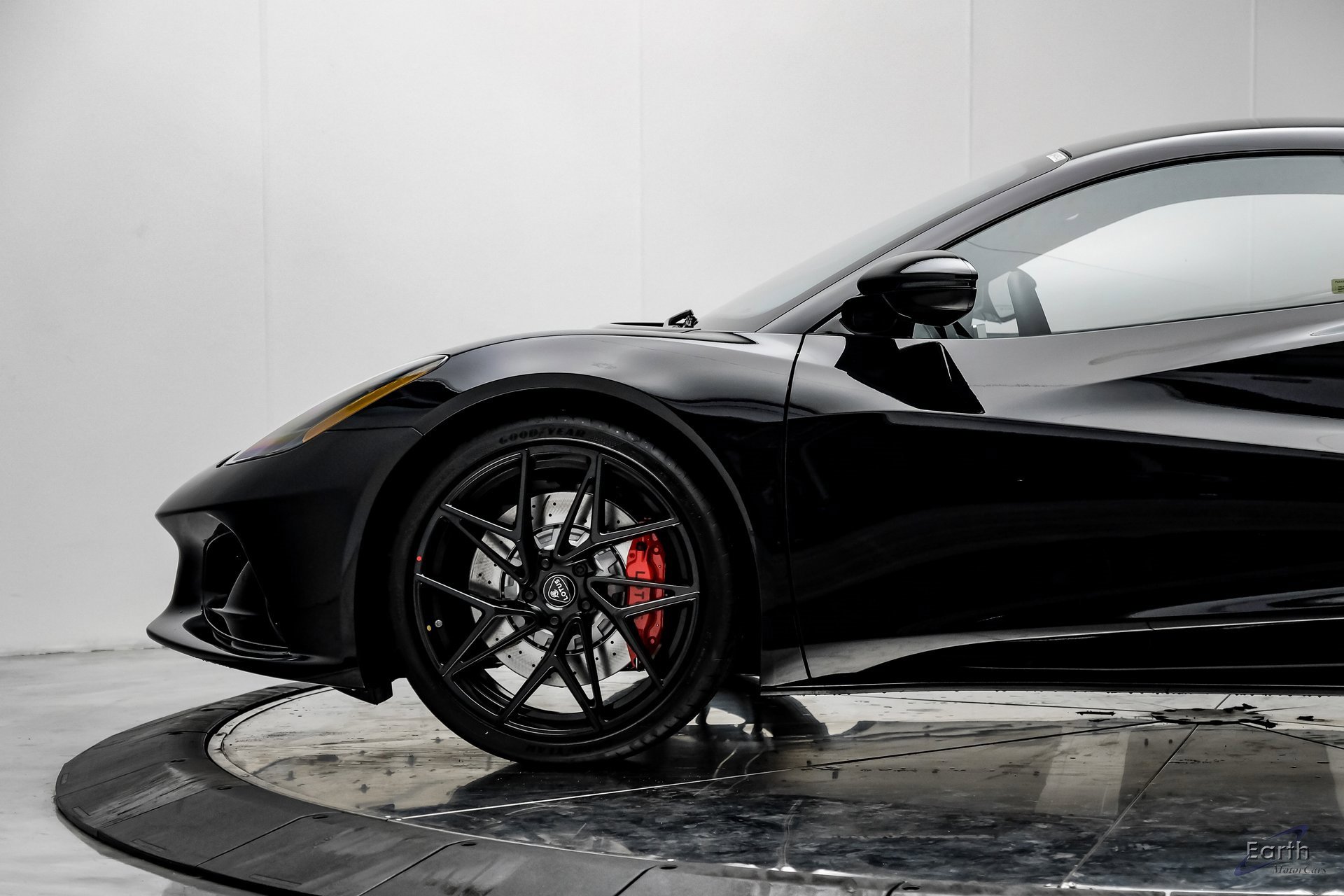 New 2026 Lotus Emira SE image 7