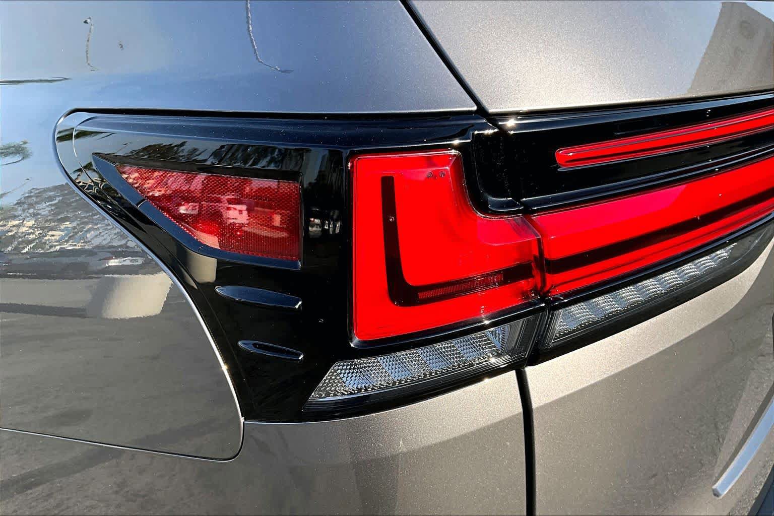 Used 2023 Lexus LX 600 4WD w/ Appearance Package image 27