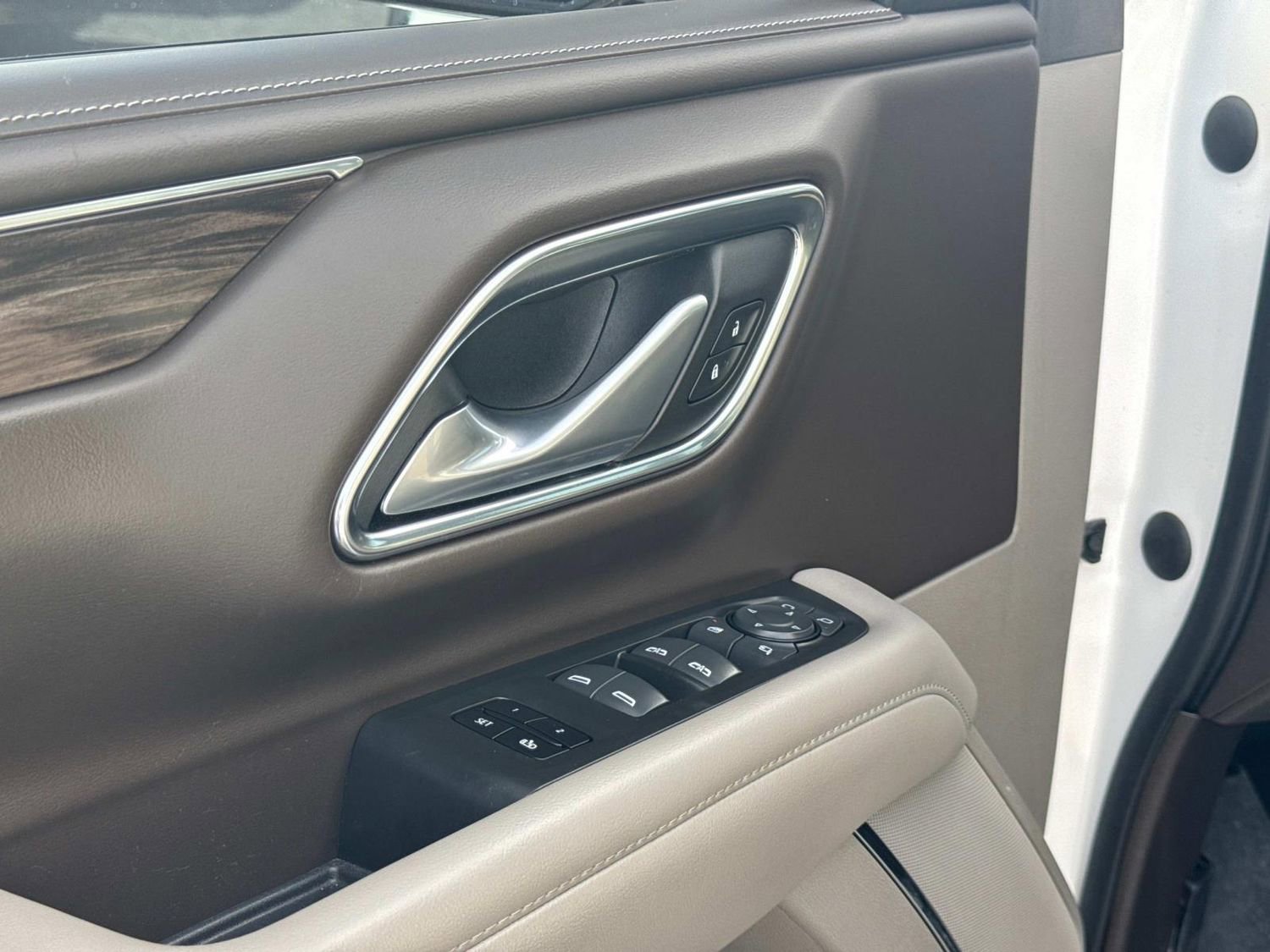 Used 2022 Chevrolet Tahoe LT w/ LT Signature Package image 29