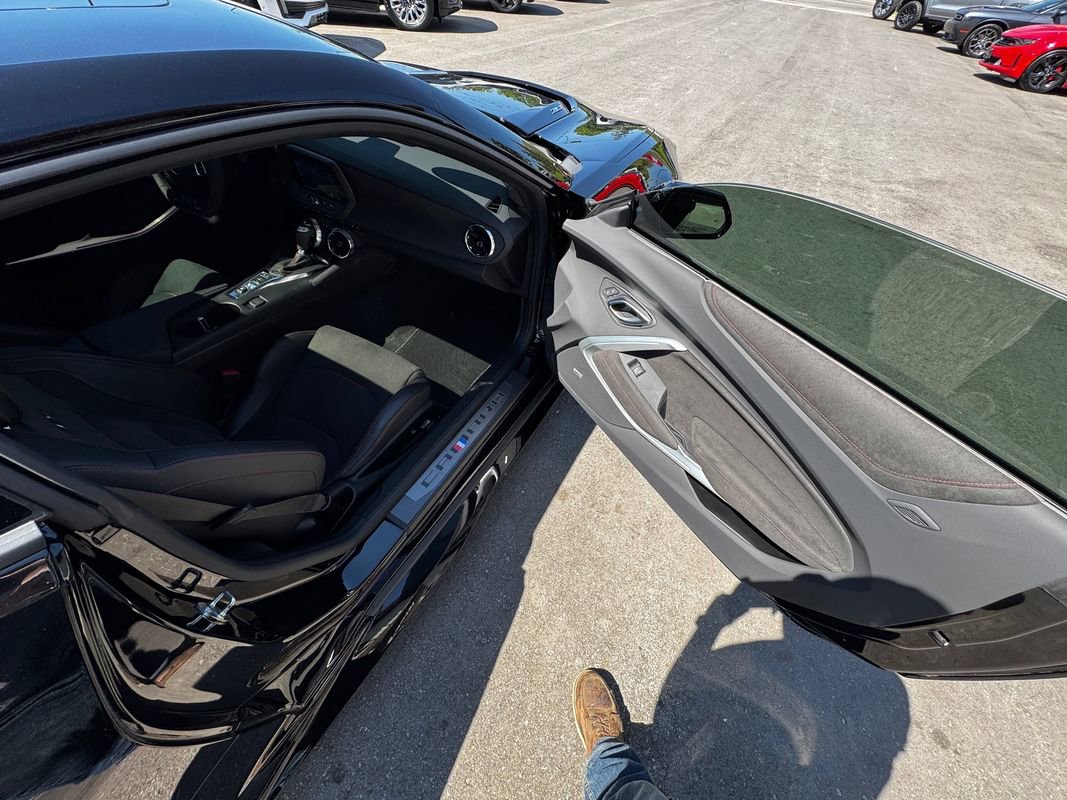Used 2023 Chevrolet Camaro ZL1 RWD image 27
