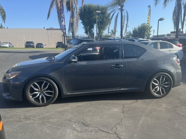 Used 2015 Scion tC FWD image 4