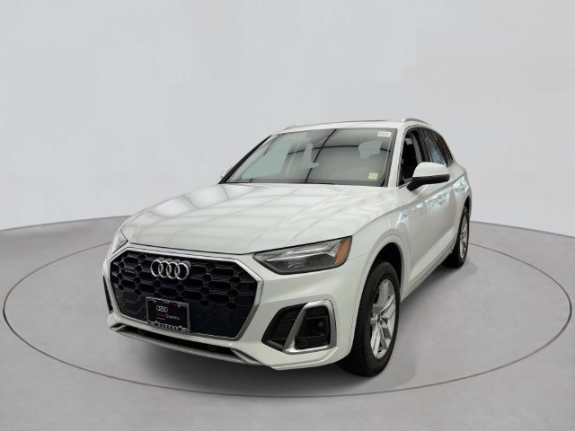 Used 2023 Audi Q5 2.0T Premium w/ Convenience Package AWD/4WD image 1