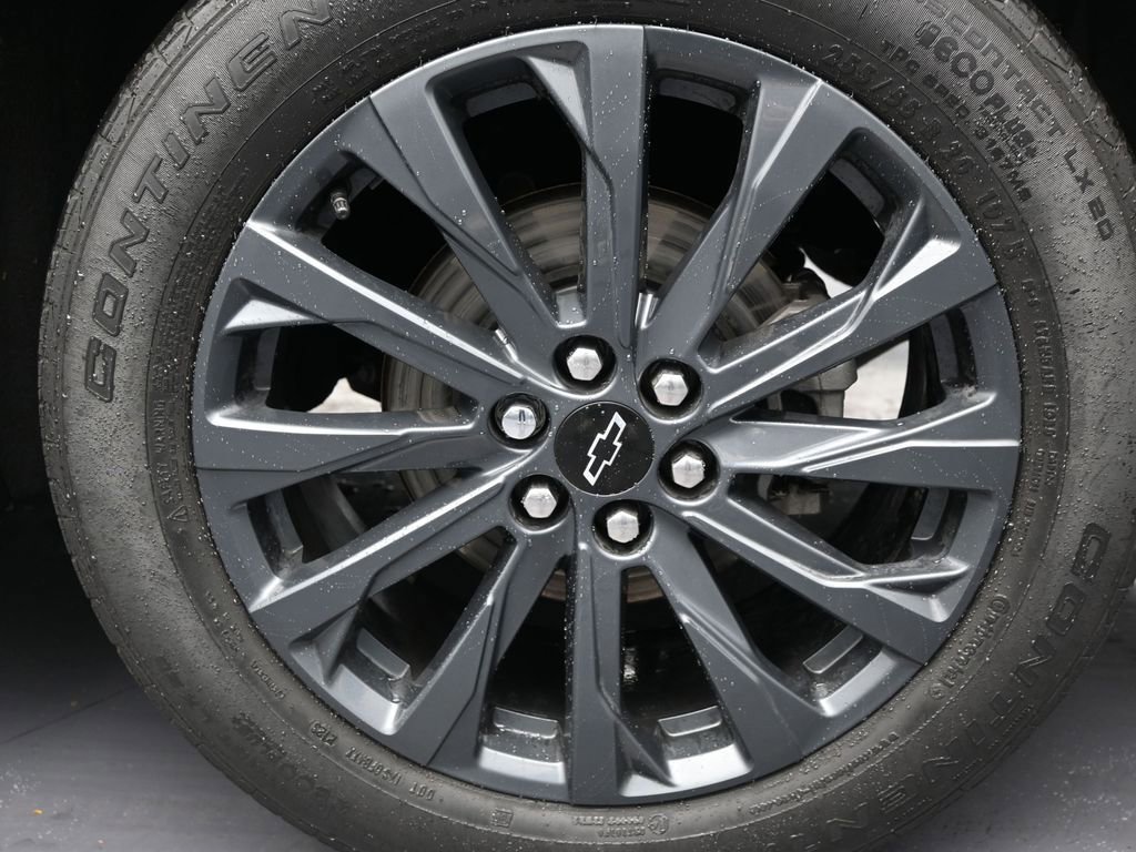 Used 2023 Chevrolet Traverse RS FWD image 10
