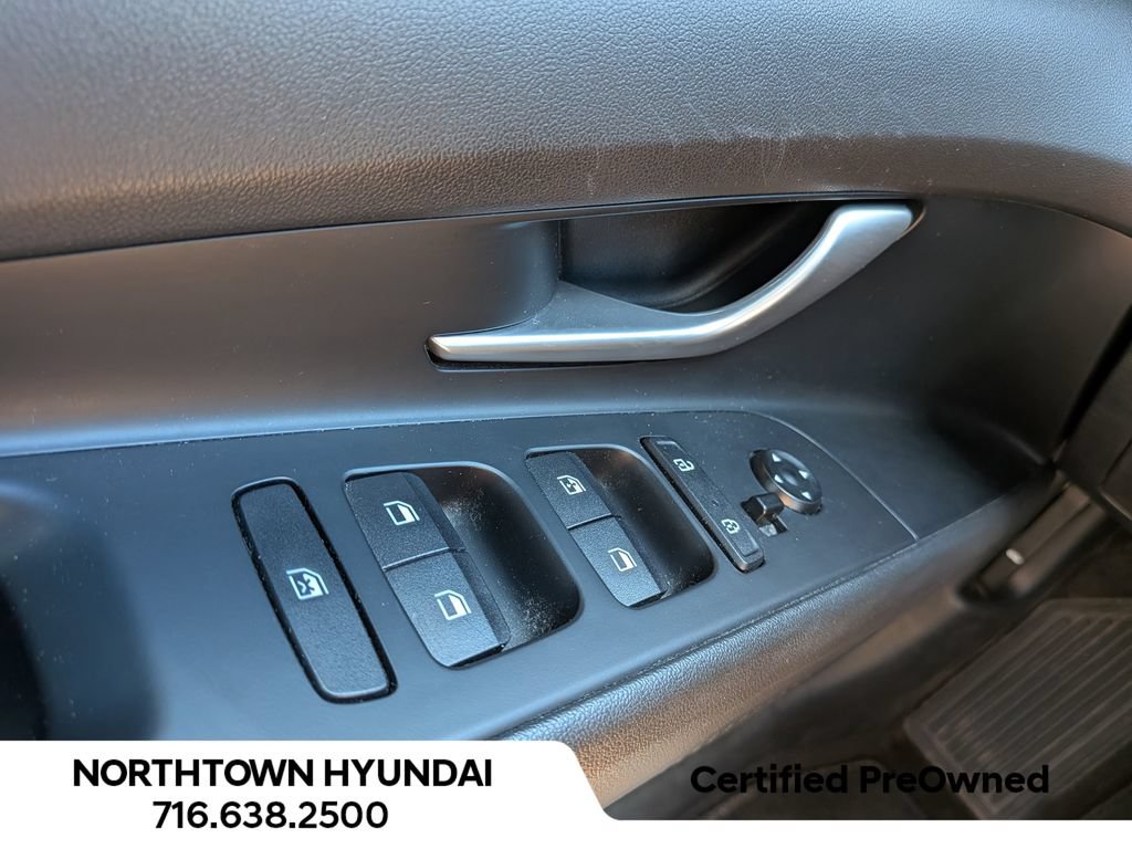 Used 2023 Hyundai Elantra SEL FWD image 26