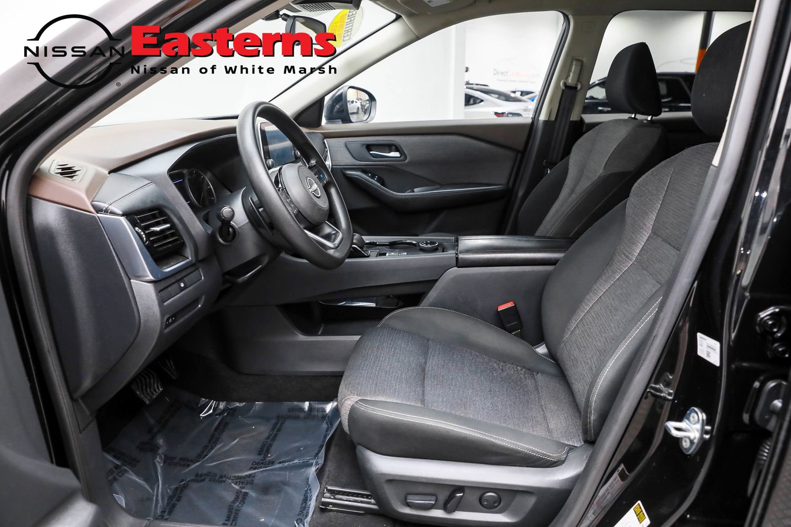 Used 2022 Nissan Rogue SV image 15