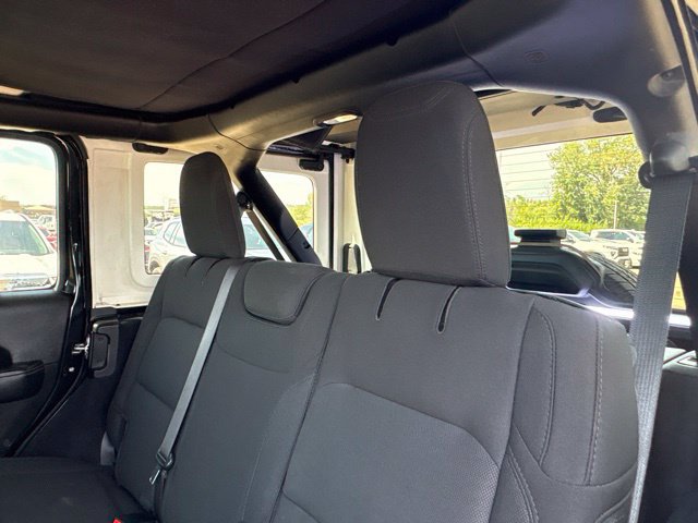Used 2019 Jeep Wrangler Unlimited Sahara w/ Safety Group AWD/4WD image 31