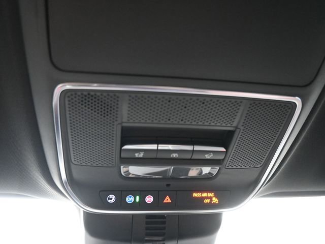 New 2026 Chevrolet Traverse RS image 20