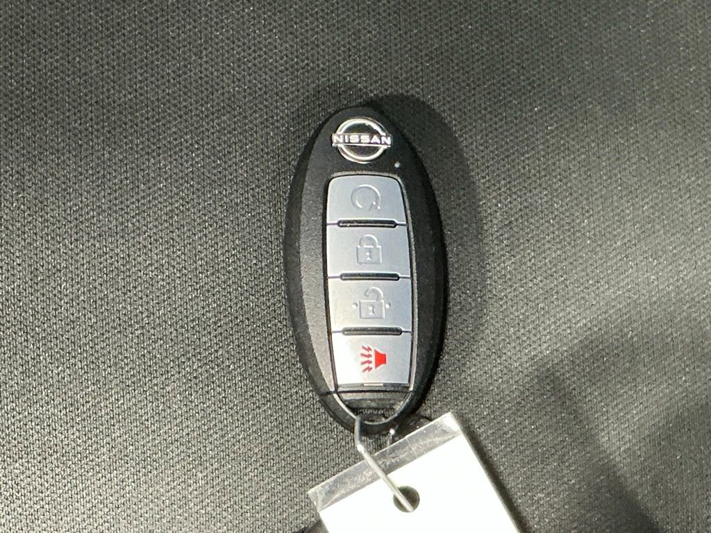 Used 2025 Nissan Frontier PRO-4X AWD/4WD image 37
