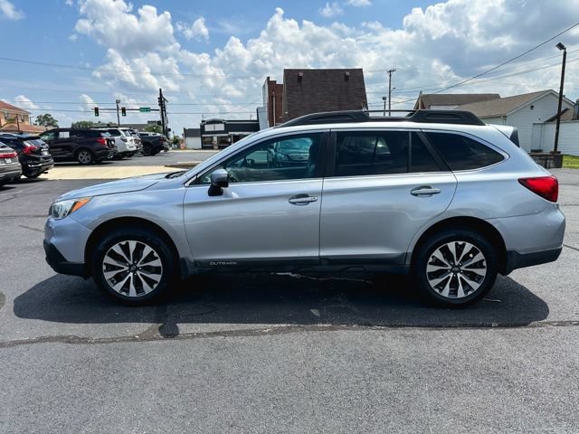 Used 2015 Subaru Outback 2.5i Limited AWD/4WD image 4