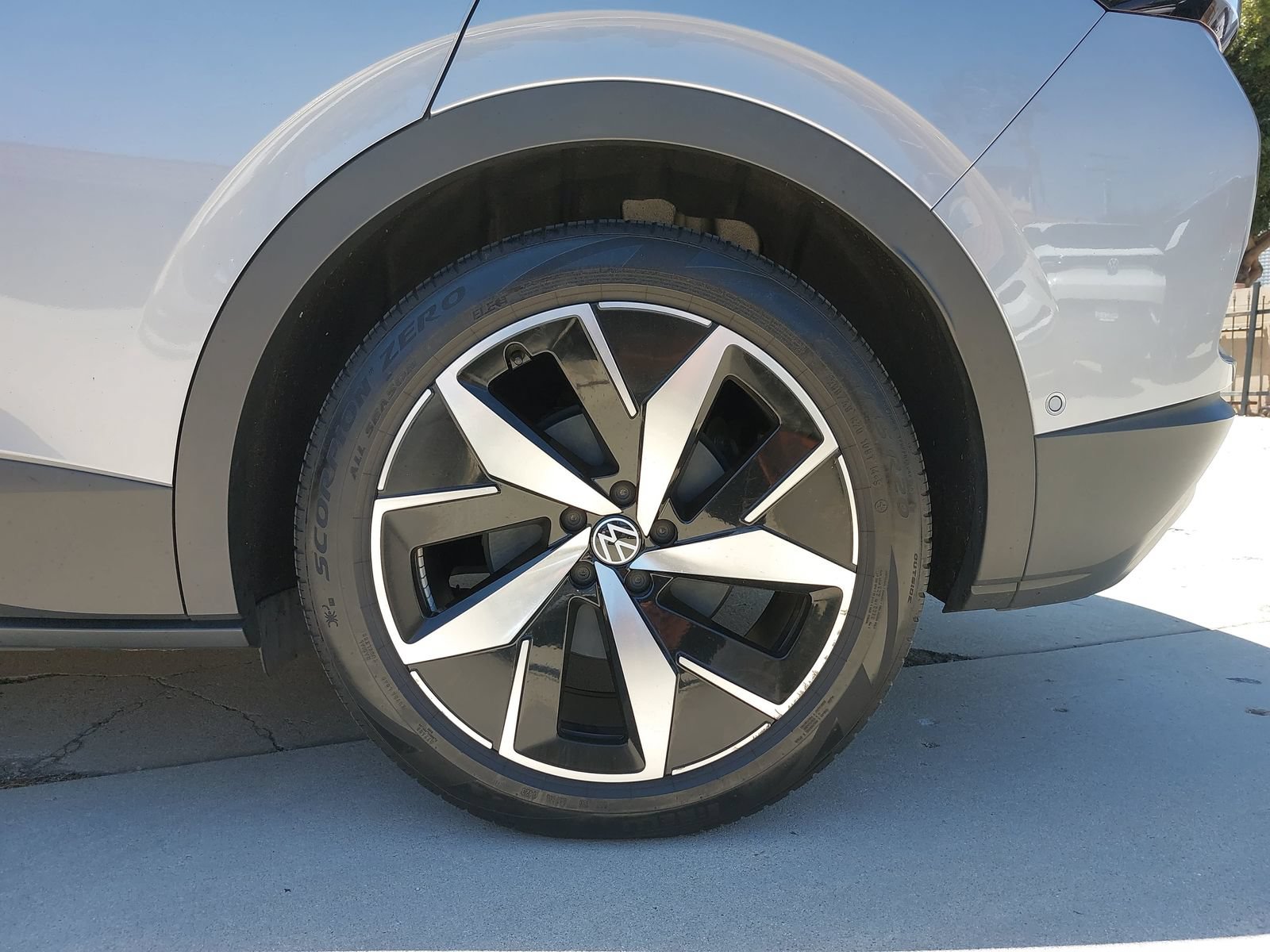 Used 2023 Volkswagen ID.4 Pro S RWD image 7