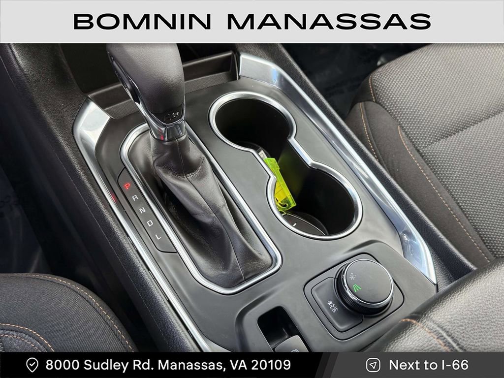 Used 2021 Chevrolet Traverse LT image 20