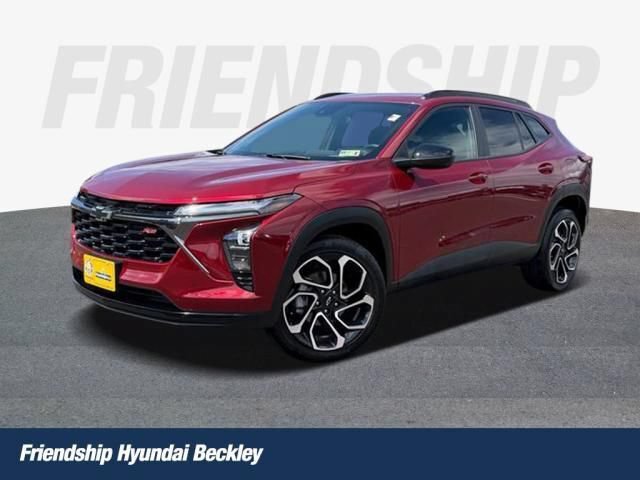 Used 2025 Chevrolet Trax RS