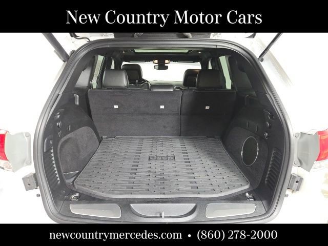 Used 2020 Jeep Grand Cherokee Overland AWD/4WD image 9